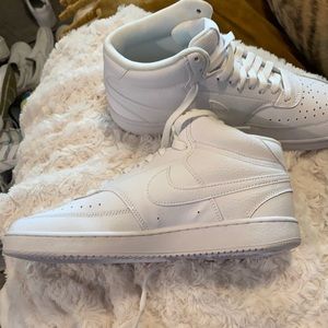 Nike Air low cut size 9